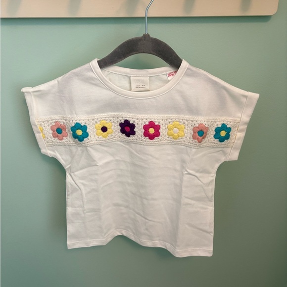 ZARA CROCHET FLORAL T-SHIRT - Picture 2 of 7